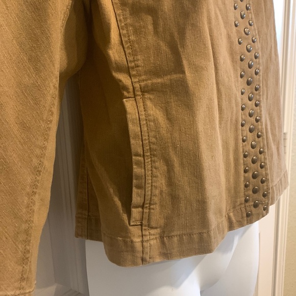 Camel Color Jacket - Picture 5 of 10